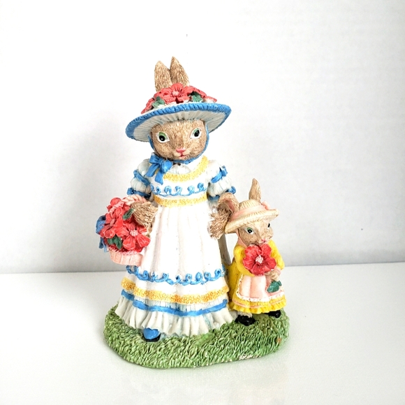 Other - Mama Jumper With Helena Bunny Figurine